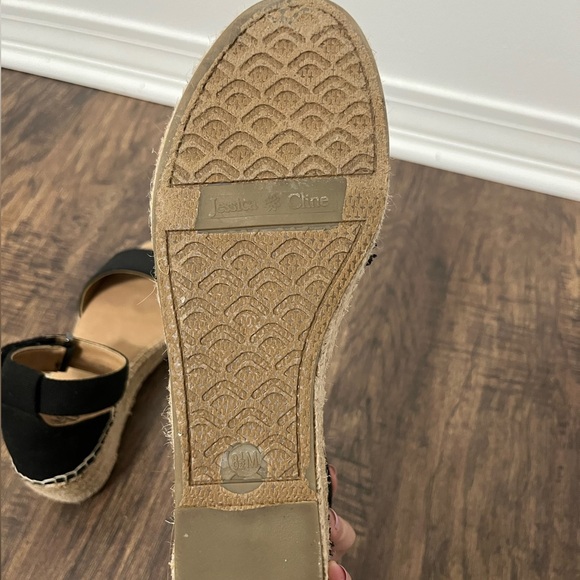 Size 8.5 Jessica Cline Ankle Strap Wedge - Black - Picture 5 of 5